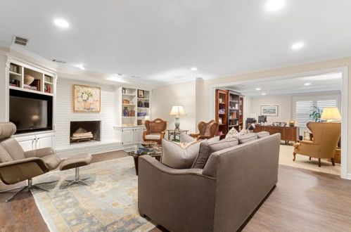 1805 Brandon Hall Dr, Atlanta GA  30350-3708 exterior