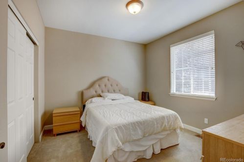 26140 Davies Dr, Aurora CO  80016-6100 exterior