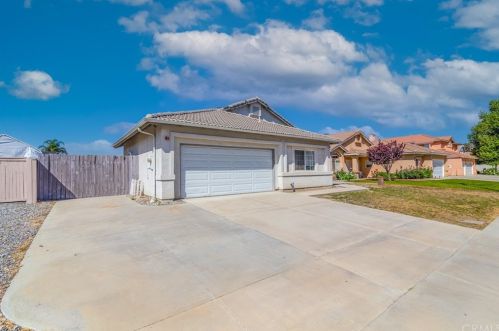 1440 Airlift St, San Jacinto, CA 92582-6224