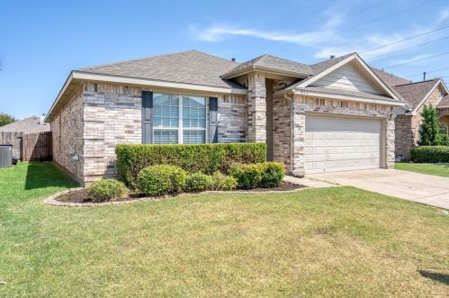 5804 Show Master Ln, Fort Worth, TX 76179-2376