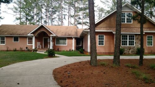 30421 Lakeview Ln, Wagram, NC 28396-9581