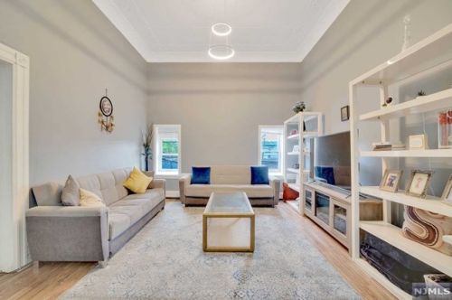 394 River St, Paterson, NJ 07524-2217