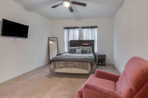 5328 Stone Meadow Ln, Fort Worth TX  76179-4283 exterior