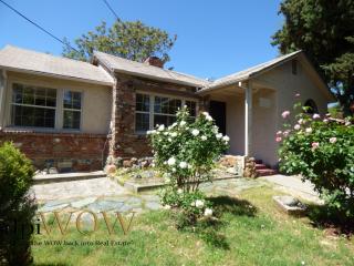 266 Live Oak St, Auburn, CA 95603-4615