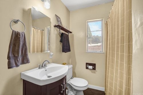 4245 Madrona Rd, Riverside CA  92504-2812 exterior