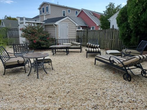 110 Bryn Mawr Ave, Lavallette NJ  08735-2006 exterior