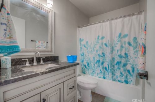 9214 Middlefield Dr, Riverside CA  92508-6261 exterior