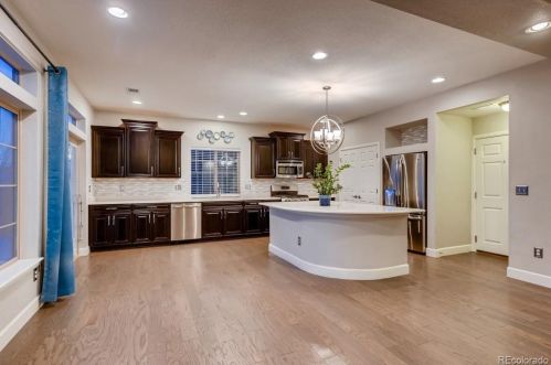 5028 Addison Way, Aurora CO 80016-5390 exterior