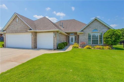 2100 Verona Cir, Edmond, OK 73034-6708