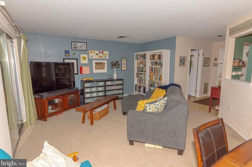 473 Silvia St, Trenton NJ 08628-3236 exterior