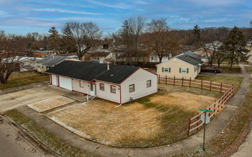 1716 Portage Path, Springfield, OH 45506-3026