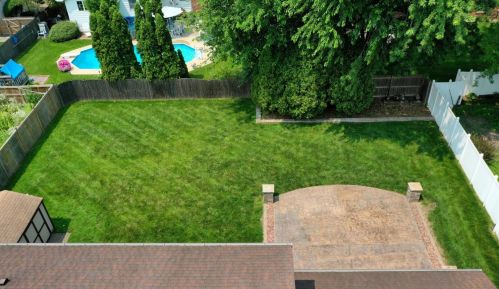 9558 Walnut Dr, Hammond IN  46321-3823 exterior