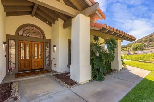 9369 Quail Canyon Rd, El Cajon, CA 92021-6707