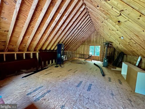 189 Lyle House Rd, Mathias WV  26812 exterior