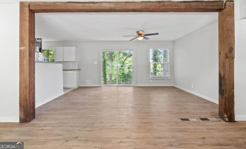 2916 Handy Dr, Atlanta GA  30318-7239 exterior