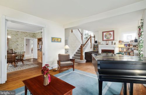 44 Linden Ave, Tavistock NJ 08033-2542 exterior