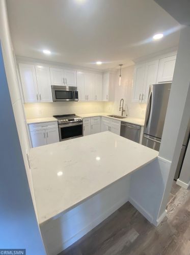 5140 102nd St, Minneapolis, MN 55437-2507