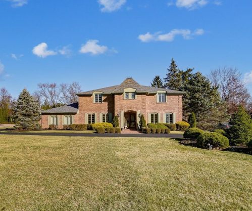 2848 Blackberry Trl, Cincinnati, OH 45233-1722