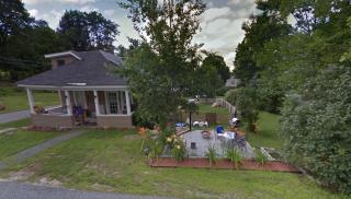 18 Lake St, Enfield, NH 03748-3585