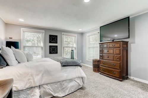 6462 Camp Bowie Blvd, Fort Worth TX  76116-4337 exterior