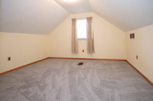 1624 Centerridge Ave, Cincinnati OH 45231-5228 exterior