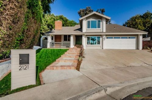 2121 Bunker View Way, Oceanside, CA 92056-3221
