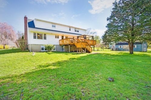 121 Rolling Hill Dr, Millington, NJ 07946-1207