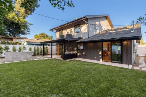5243 Fulton Ave, Van Nuys CA  91401-5906 exterior
