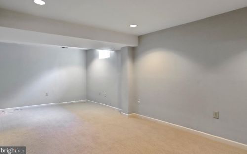 510 Crosswinds Dr, Charles Town WV  25414-3942 exterior