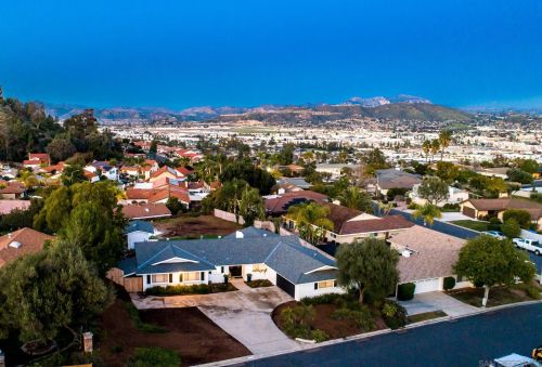 1594 Hillsmont Dr, El Cajon, CA 92020-2970