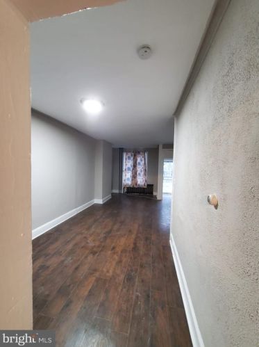 2735 4th St, Philadelphia PA  19133-3105 exterior