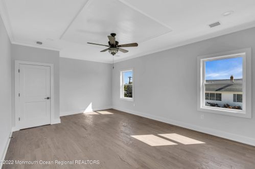 19 Sturgis Rd, Lavallette NJ 08735-2843 exterior