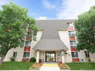 90 18th Ave, Denver CO  80601-2451 exterior