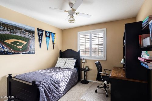 865 Links Vw Dr, Simi Valley CA 93065-6661 exterior