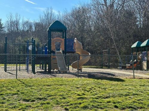 552 Wood Duck Dr, Torrington CT  06790-2587 exterior