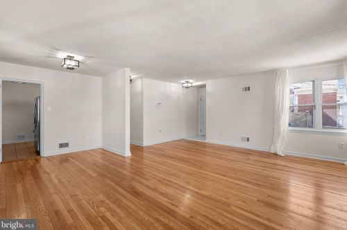 113 Whitmoor Ter, Silver Spring MD  20901-1520 exterior