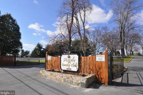 13726 Middlevale Ln, Silver Spring MD 20906-2116 exterior