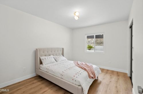 3579 Pontiac St, Glendale CA  91214-1822 exterior