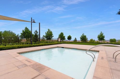 155 Pathway, Irvine CA  92618-8846 exterior