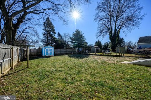 5 Petty Rdg Rd, Trenton NJ 08620-2419 exterior