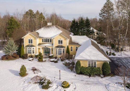 22 Fair Oaks Dr, Lincoln, RI 02865-4500