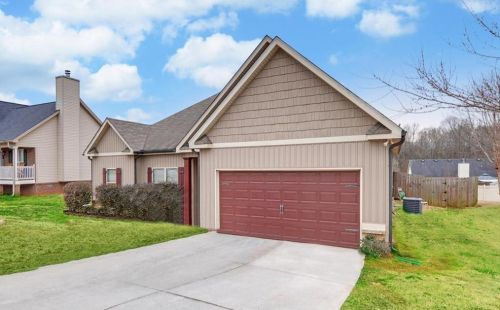 1751 Tugalo Dr, Jefferson, GA 30549-8615