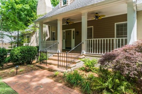 8155 Grogans Ferry Rd, Atlanta, GA 30350-3107