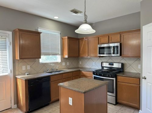 32410 Cross Spring Park Ln, Conroe TX  77385-3012 exterior