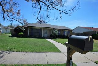 904 Longhorn Dr, Plano TX  75023-4446 exterior