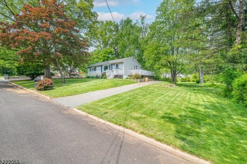 5 Cedar Ter, Dover NJ  07869-4802 exterior