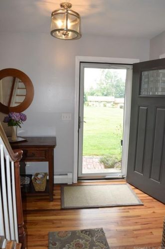 41 Heritage Dr, Woodbury, CT 06798-3904