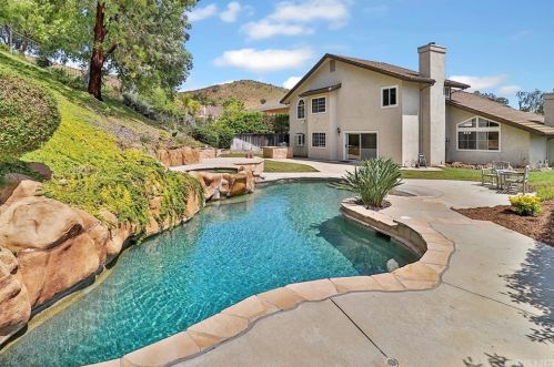 847 Sassafrass Way, Calabasas, CA 91377-4767