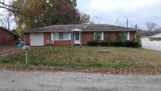 909 Peony Dr, Belleville, IL 62220-3158