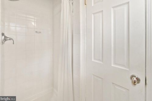 9522 Crosby Rd, Silver Spring MD 20910-1539 exterior